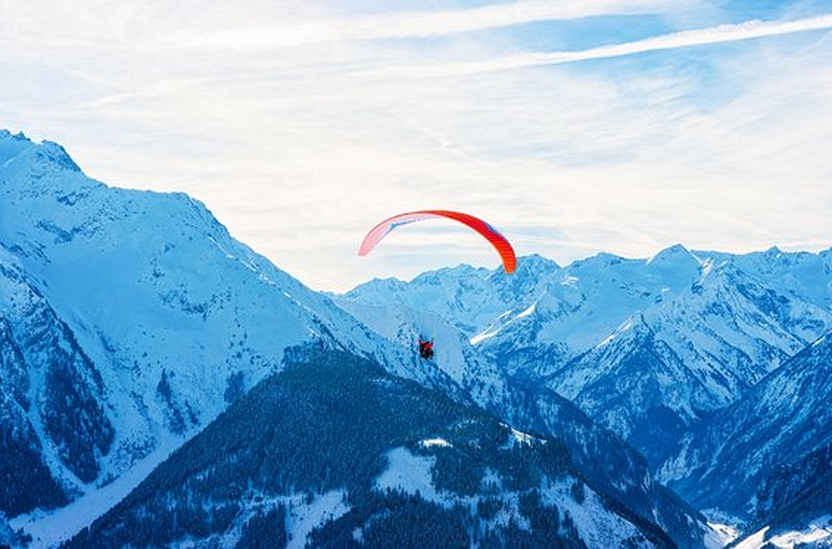 Survoler en parapente la vallée de la Ziller