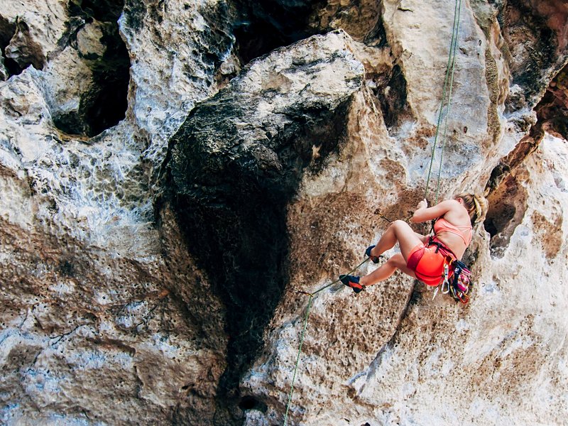 S'initier à l'escalade à Railay Beach