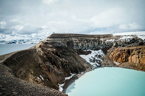 L'Askja : un volcan et son lac d'eau chaude