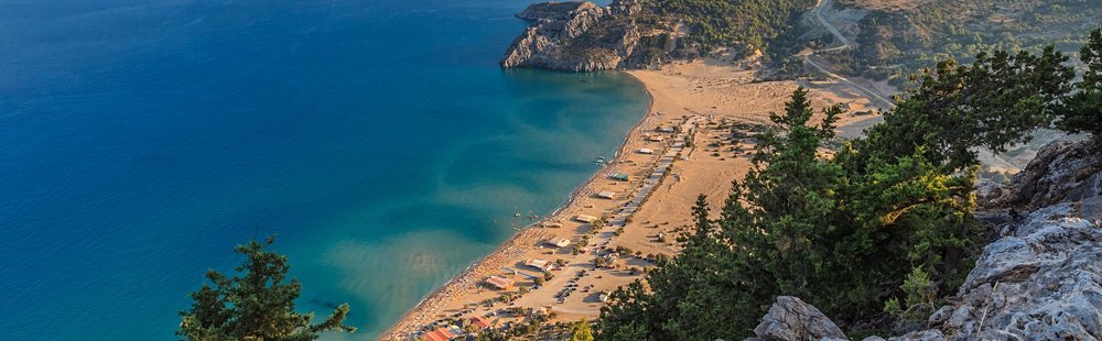 La plage de Tsambika (Rhodes)