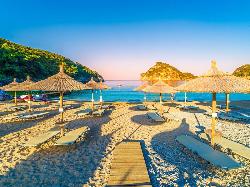 La plage de Paleokastritsa (Corfou)