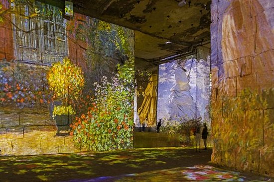 En prendre plein les yeux aux Carrières de Lumières