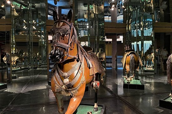 Le Musée du Monde des Arts de la Parure (MAP)