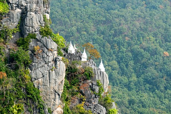 Wat Chaloem Phrakiat