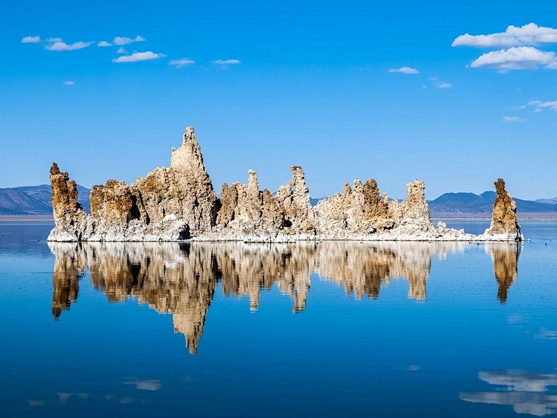 Lac Mono