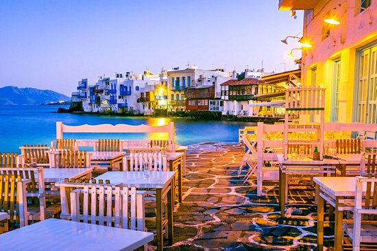 Le village de Chora et le quartier de la petite Venise