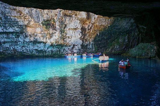 La grotte de Drogarati et le lac souterrain de Melissani