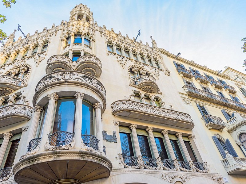 Les demeures modernistes du passeig de Gracia