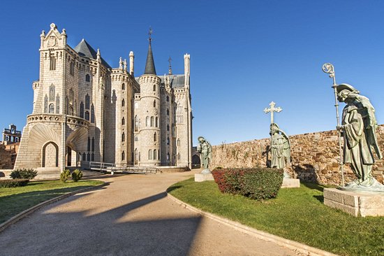 Palais épiscopal d'Astorga