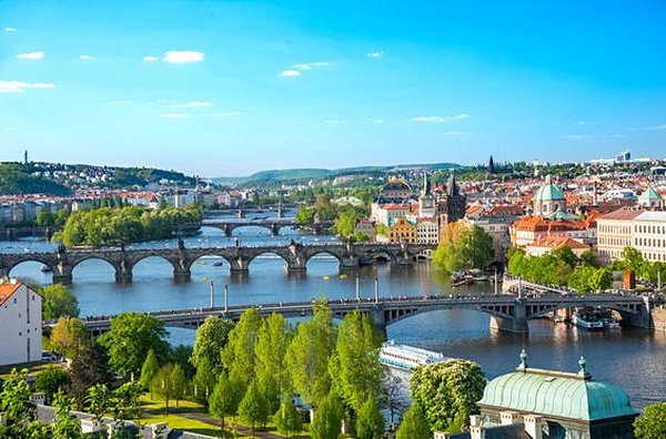 Admirer la capitale tchèque vue du ciel