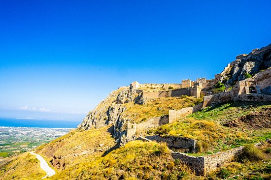 L'Acrocorinthe, forteresse imprenable