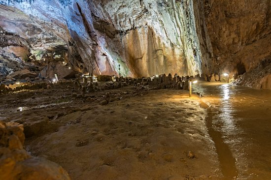 Grotte de Valporquero