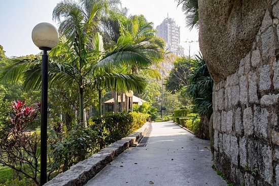 Luís de Camões Garden