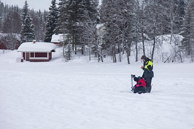 Faire du ski au-dessus du cercle polaire à Levi 2