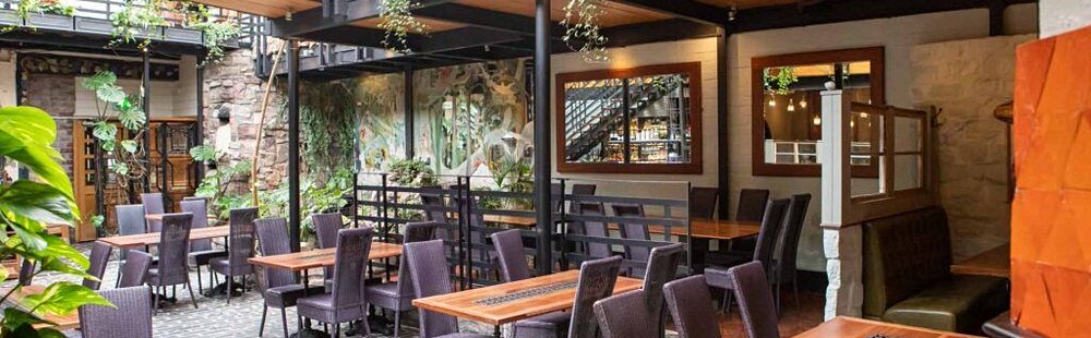 Plaisirs culinaires raffinés au restaurant Ubiquitus Chip
