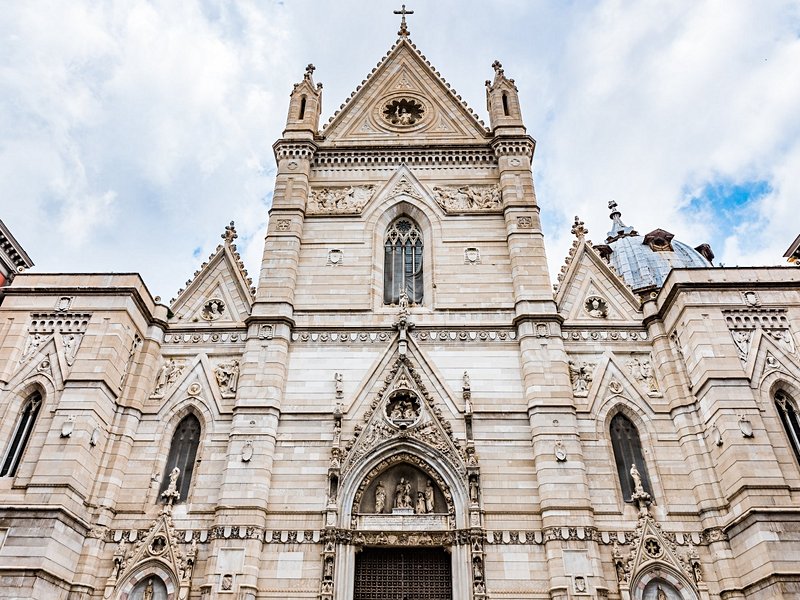 Admirer le Duomo de Naples