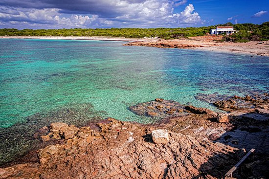 La plage d’Es Caragol