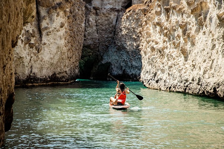 Les calanques et grottes de Papafrangas 3