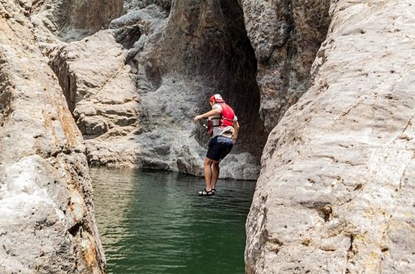 Faire une randonnée aquatique au Canyon de Somoto