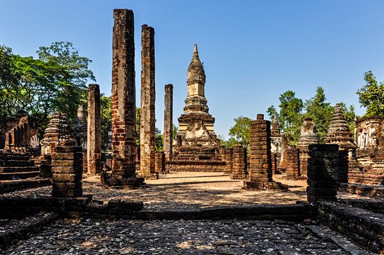 Wat Chedi Chet Thaeo