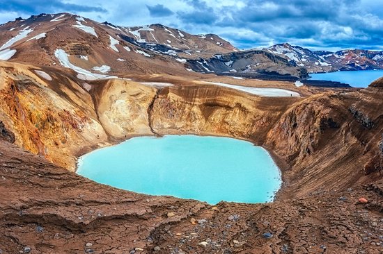 Viti à Askja : pour nager dans un cratère