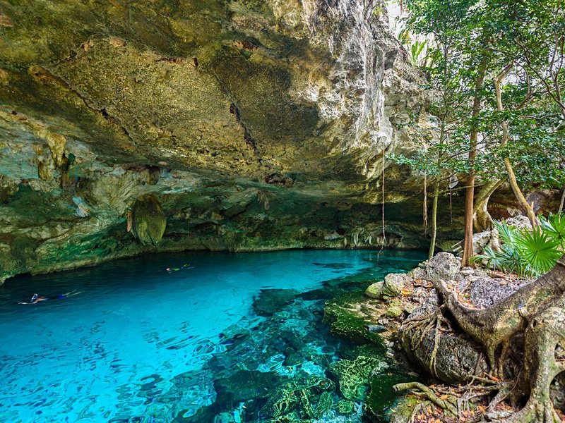 Dos Ojos Cenote