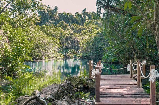 Dudú Lagoon
