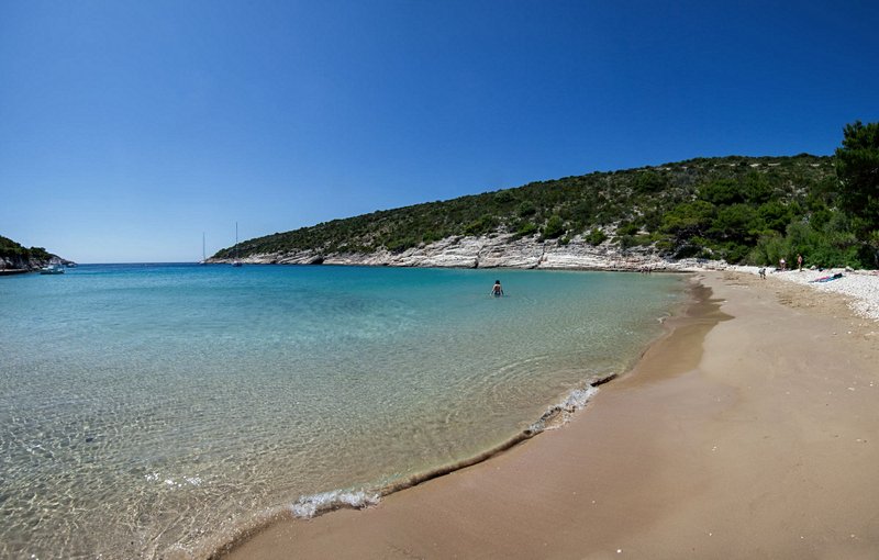 plage Plage de Porat, île de Biševo