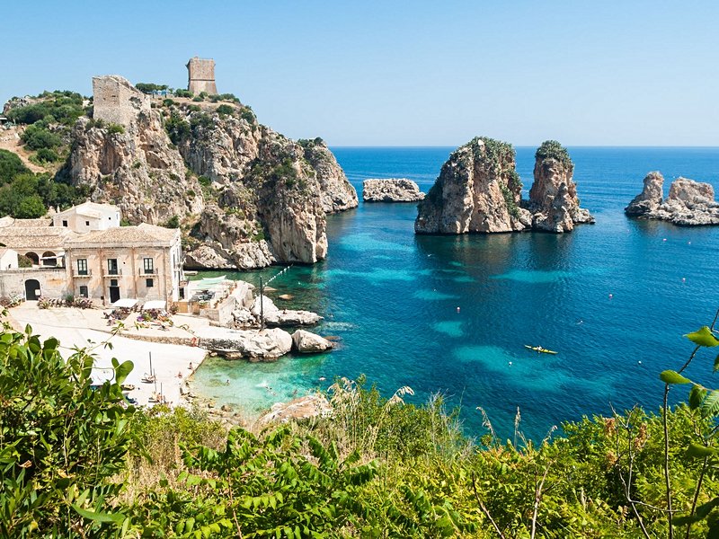 Spiaggia dei Faraglioni