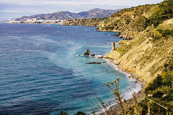 Plage de Maro, Nerja