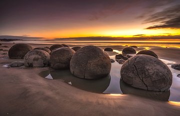 Moeraki Boulders