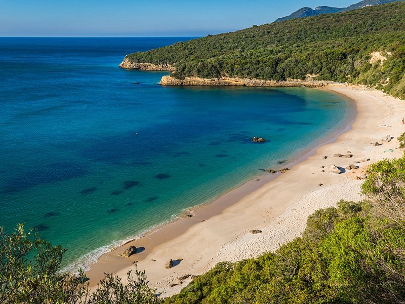 Praia de Portinho da Arrábida, Portinho da Arràbida