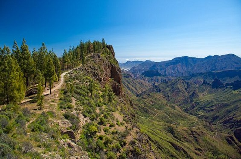 Partir en randonnée dans les montagnes