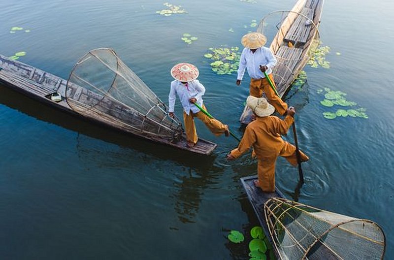 Observer les pêcheurs sur le lac Inlé