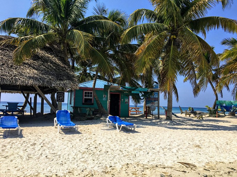 plage Laughing Bird Caye