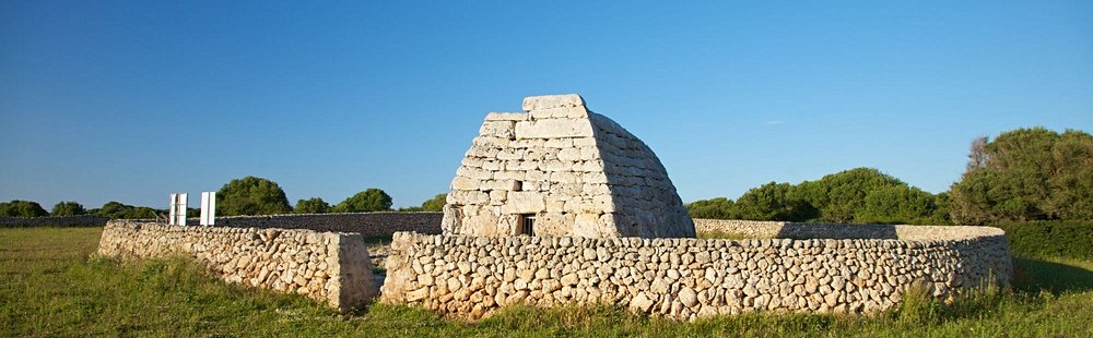 Découvrir les sites mégalithiques de l’île