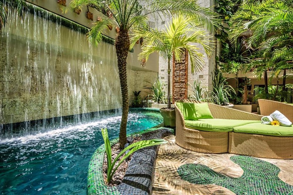 Maya Villa Condo Hotel and Beachclub