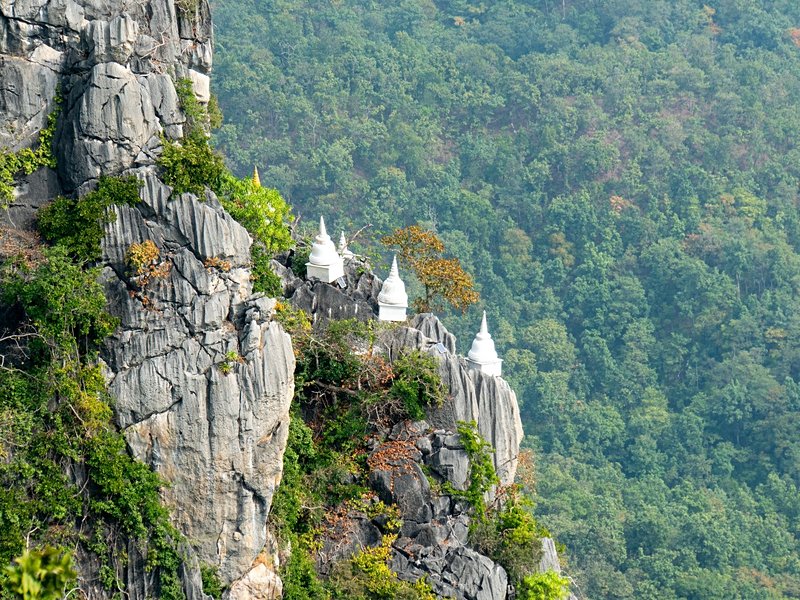 Wat Chaloem Phrakiat