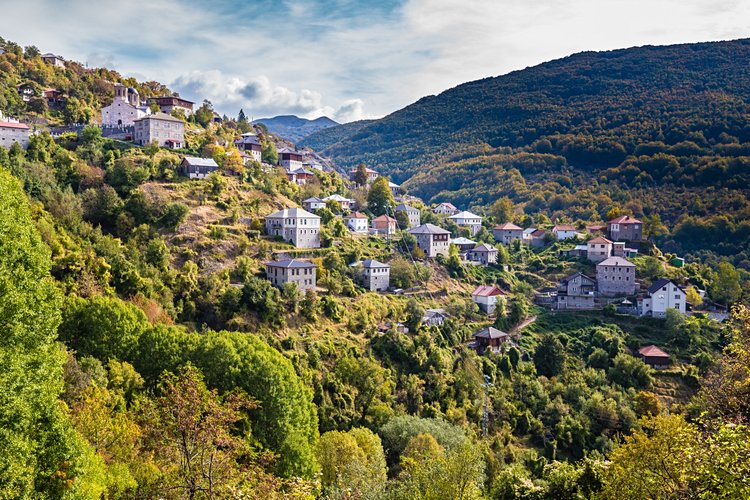 Le village de montagne de Galicnik 2