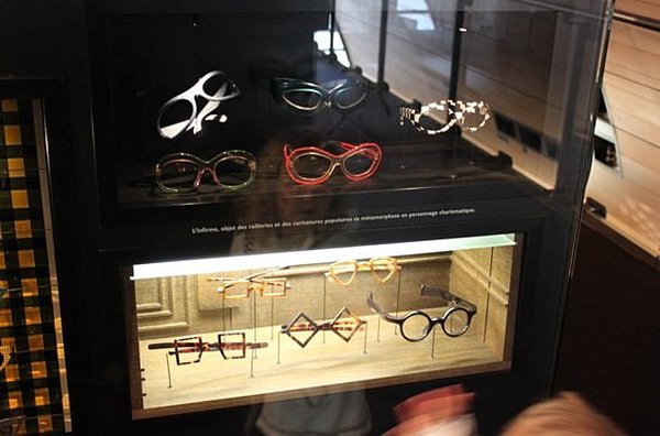 Découvrir besicles et binocles au Musée de la lunette