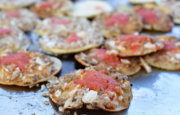 Une cuisine assez variée aux influences indiennes, mexicaines et caribéennes.