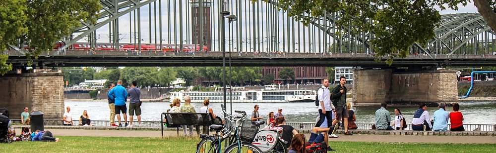 Les quais du Rhin