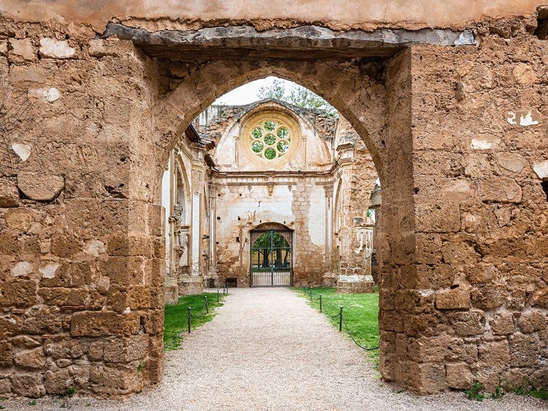 Parc et cascades du monastère de Piedra