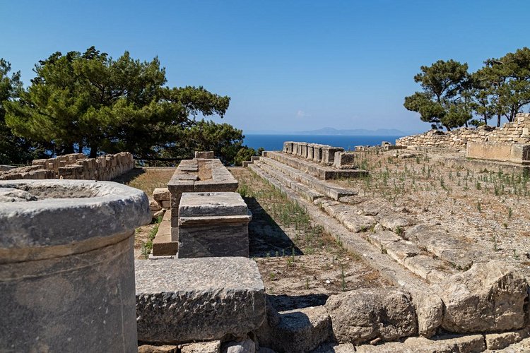 Le site antique de Kamiros et l’acropole de Rhodes 2