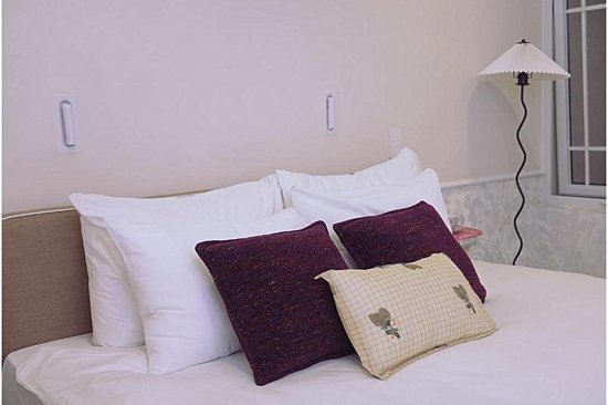 Le Macaron Garden Stay