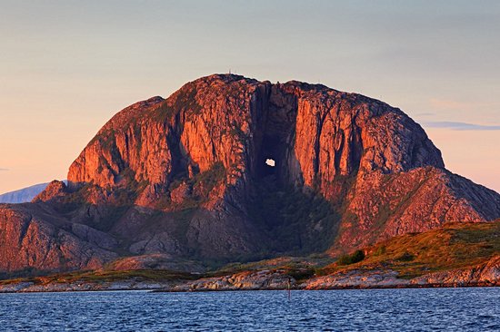 Torghatten