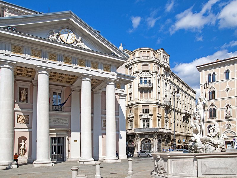 La piazza della Borsa