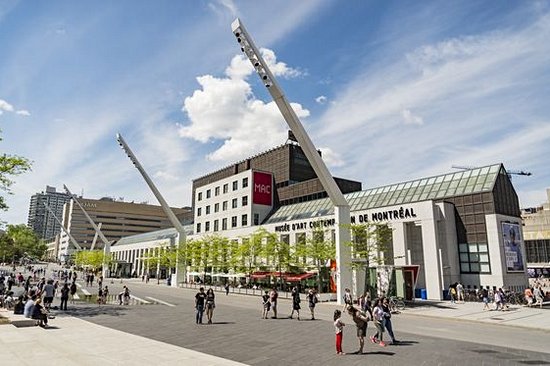 Se cultiver au musée