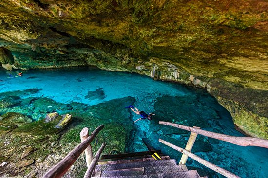 Dos Ojos Cenote