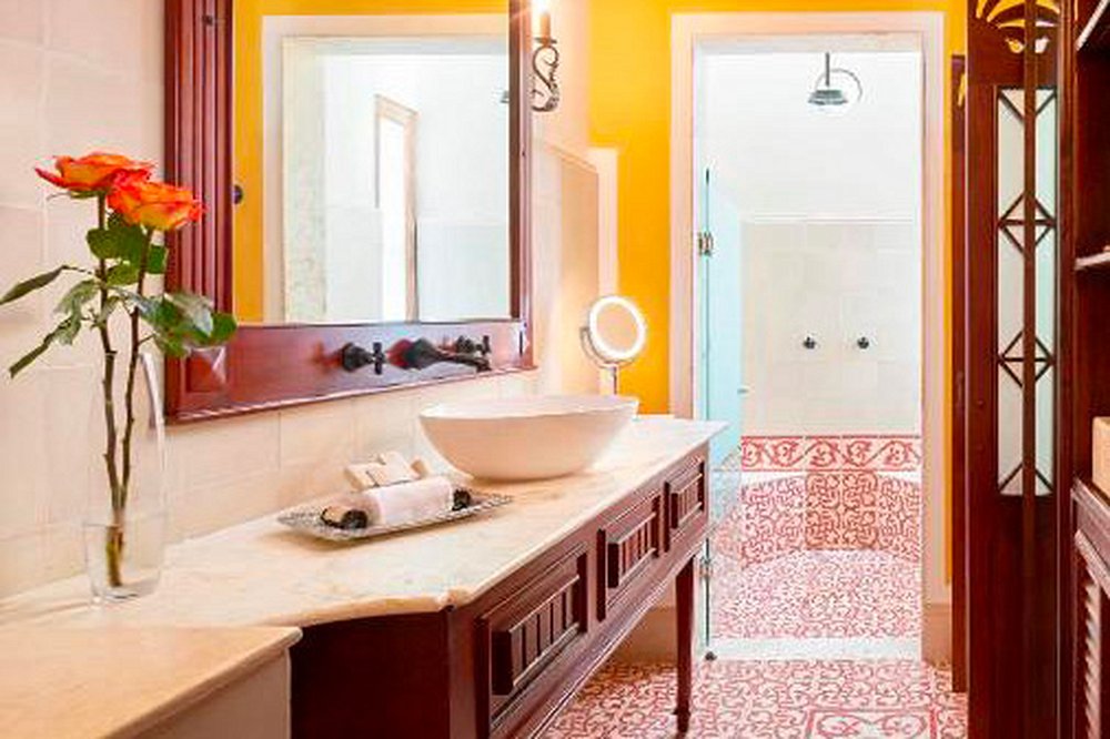 Casa Lecanda Boutique Hotel